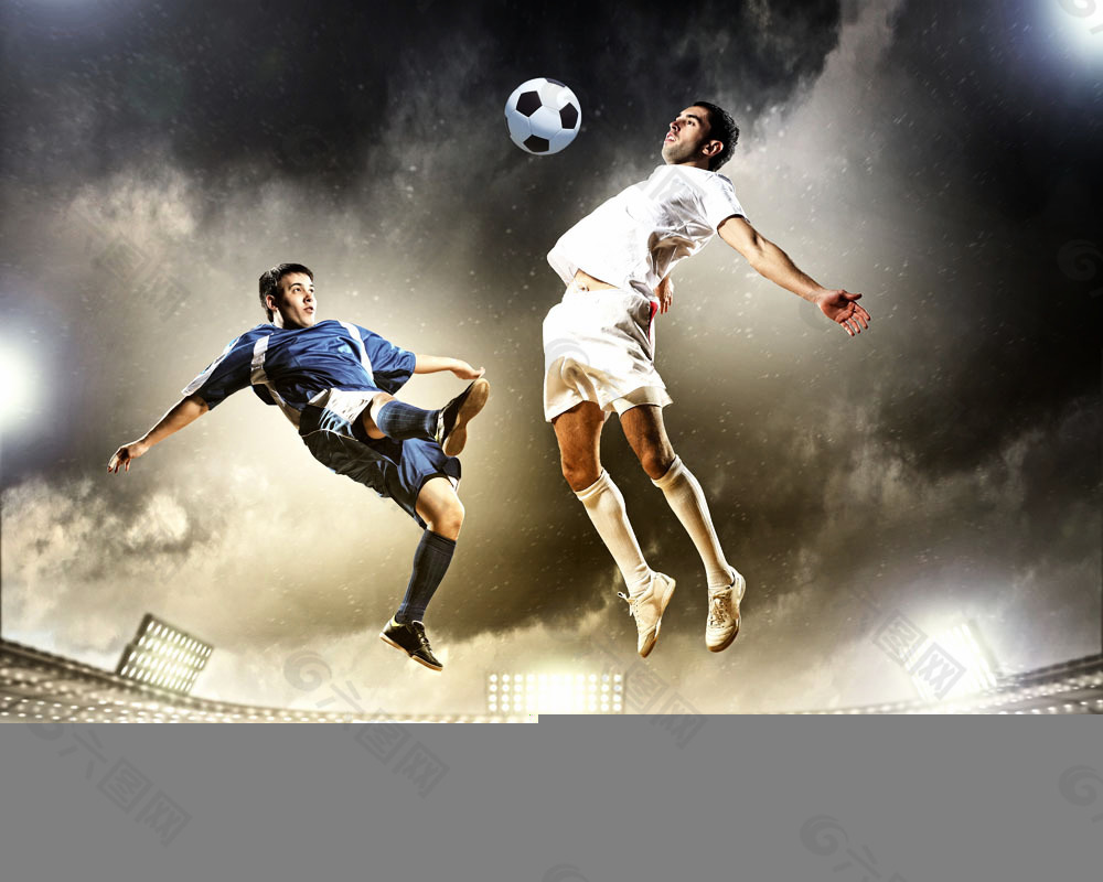 克莱顿替补6中5轰12分，爵士半场唯一上双球员